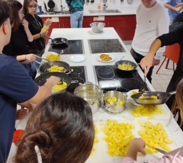 Bratkartoffeln in the making